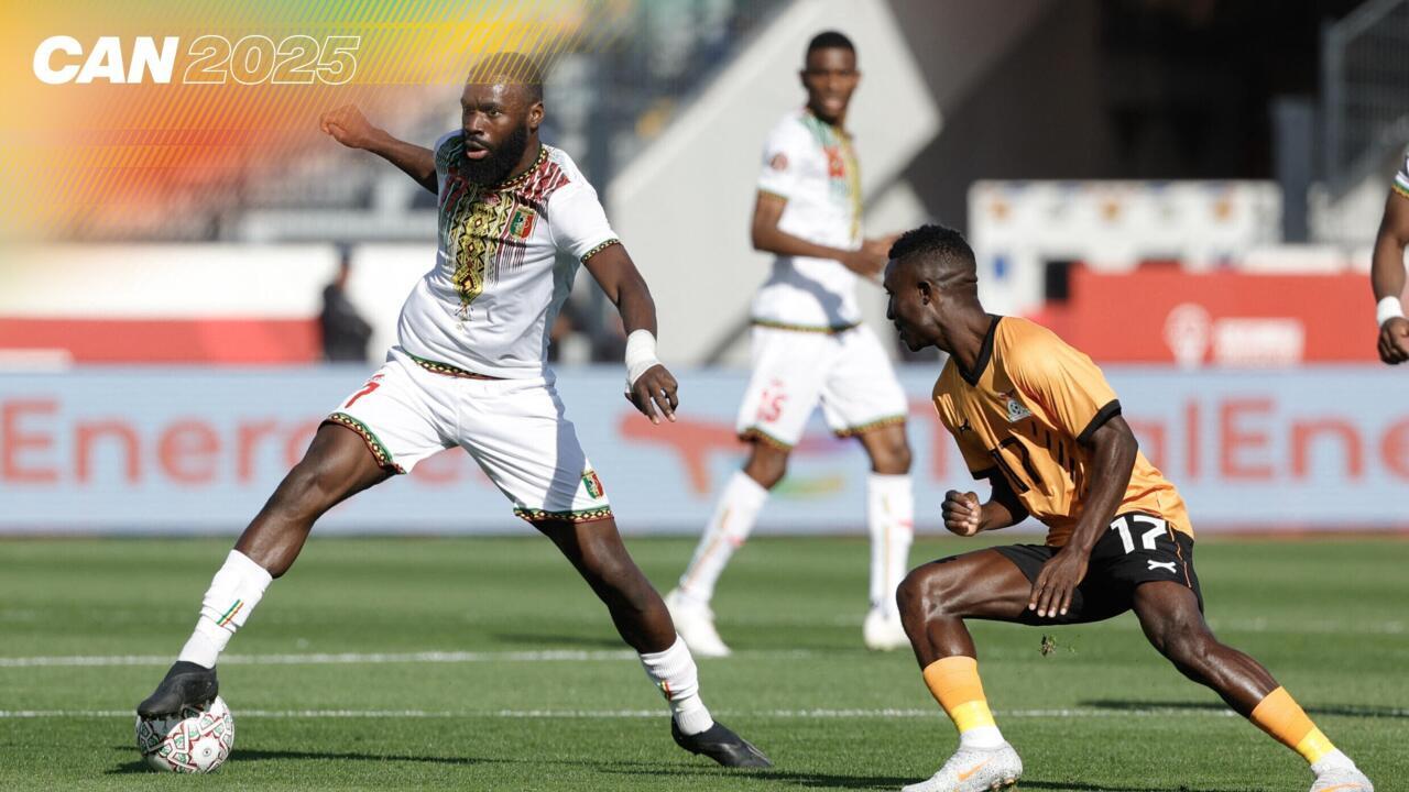 Malian Lassine Sinayoko facing Zambia during the 2025 Africa Cup of Nations.
